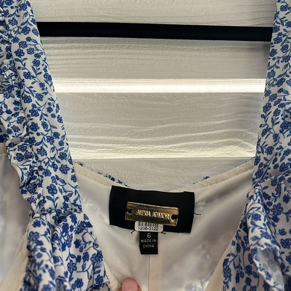 Alexia admor blue and white floral ruffle dress size 6 small - Picture 4 of 5